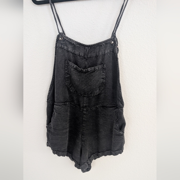 Angie Washed Black Denim Romper with Front Pocket - Picture 2 of 9